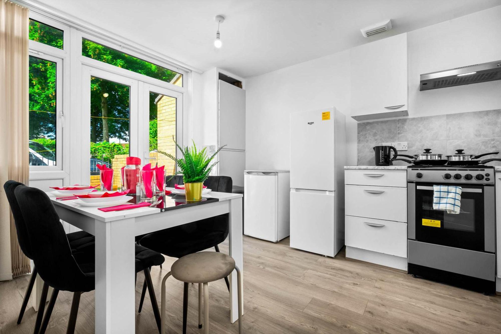 Apartmán Luxury New House With Free Parking Birmingham Exteriér fotografie